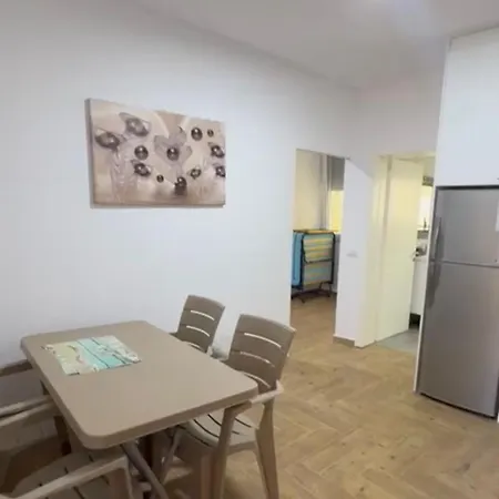 Amar's Place * غوليم