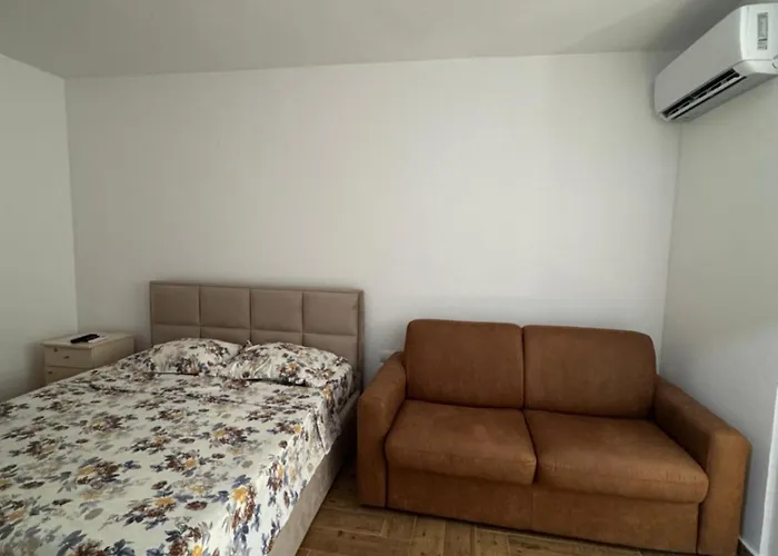 Amar's Place * غوليم